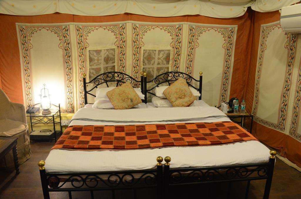 The Aravali Tent Resort Udaipur Kamer foto