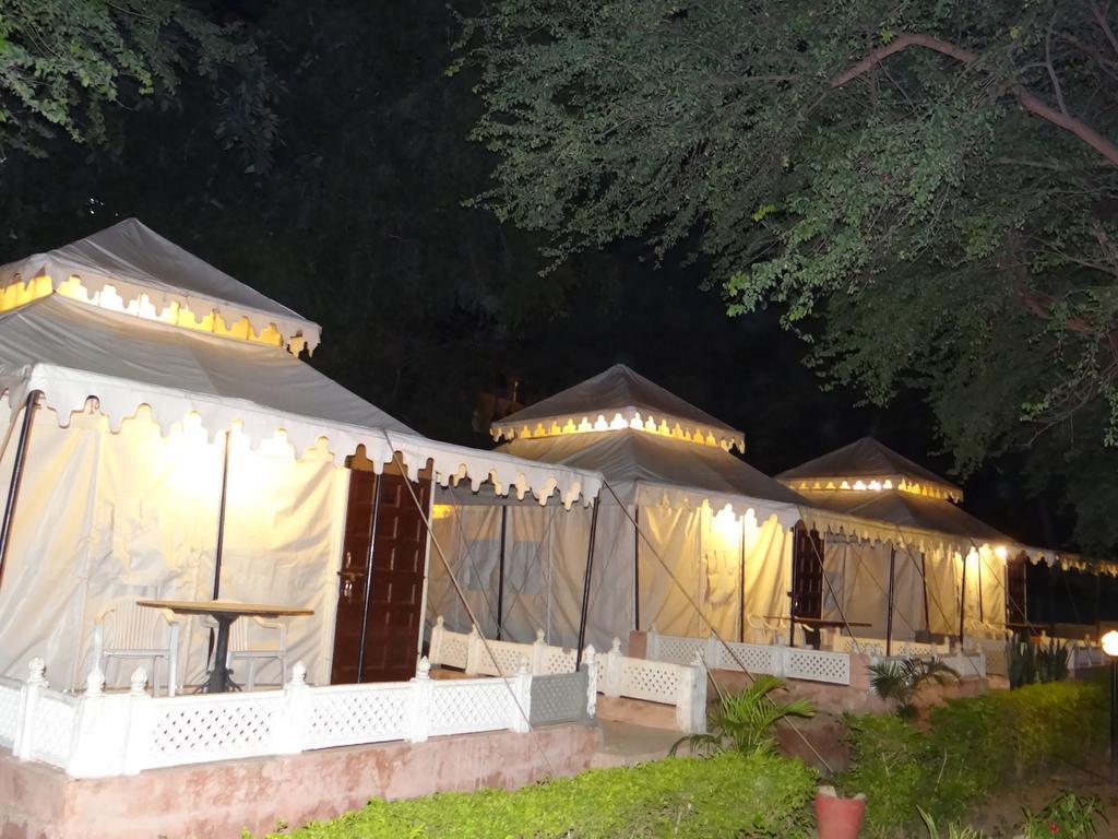 The Aravali Tent Resort Udaipur Kamer foto