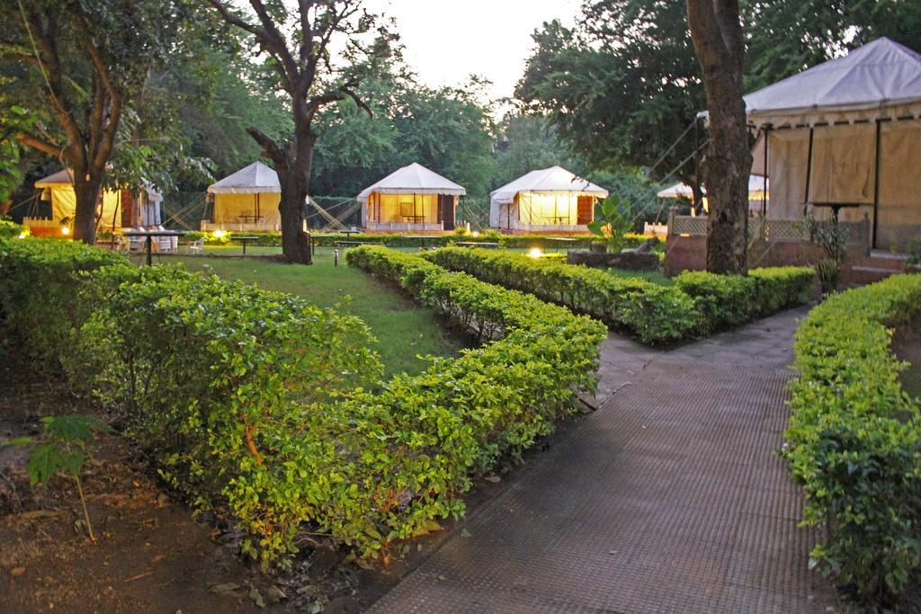 The Aravali Tent Resort Udaipur Buitenkant foto